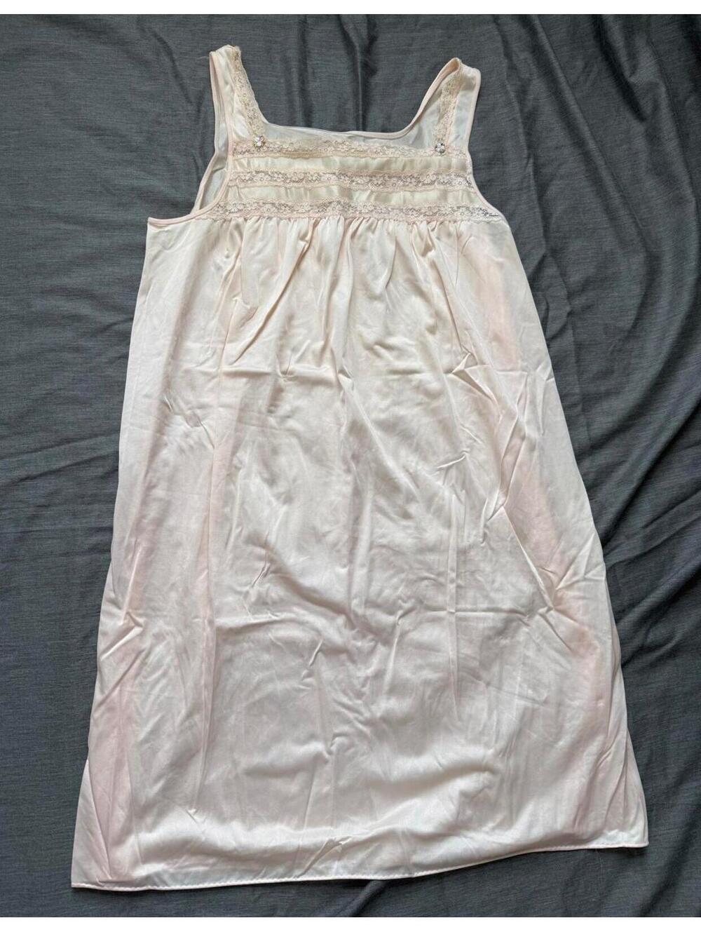 VTG Lorraine Nylon Nightgown Sz M Pink Peach Embroidered Lace Ribbon Sleeveless